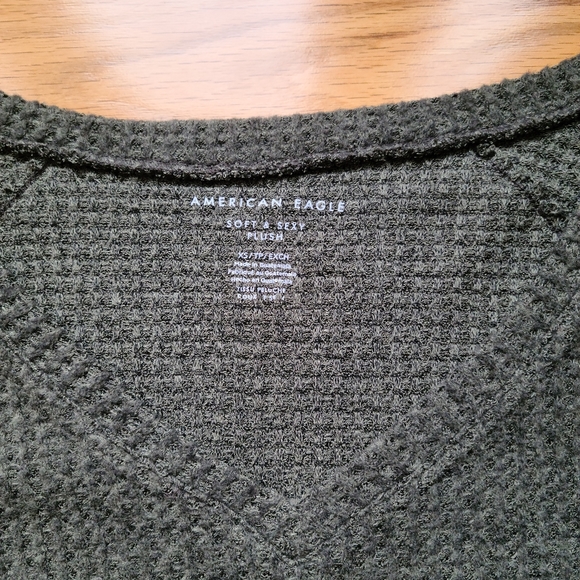 American Eagle Soft & Sexy V-Neck Sweater - Picture 3 of 5